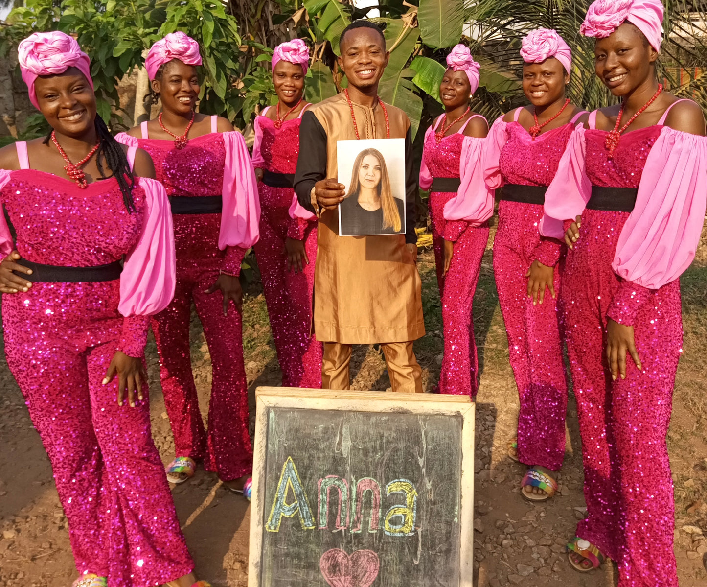 Видео-поздравление от наших девушек из Африки с танцем